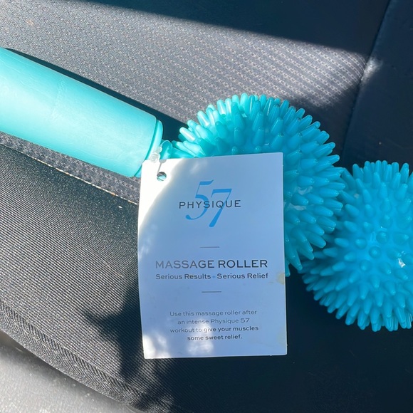 PHYSIQUE 57 Massage Roller - Picture 2 of 2
